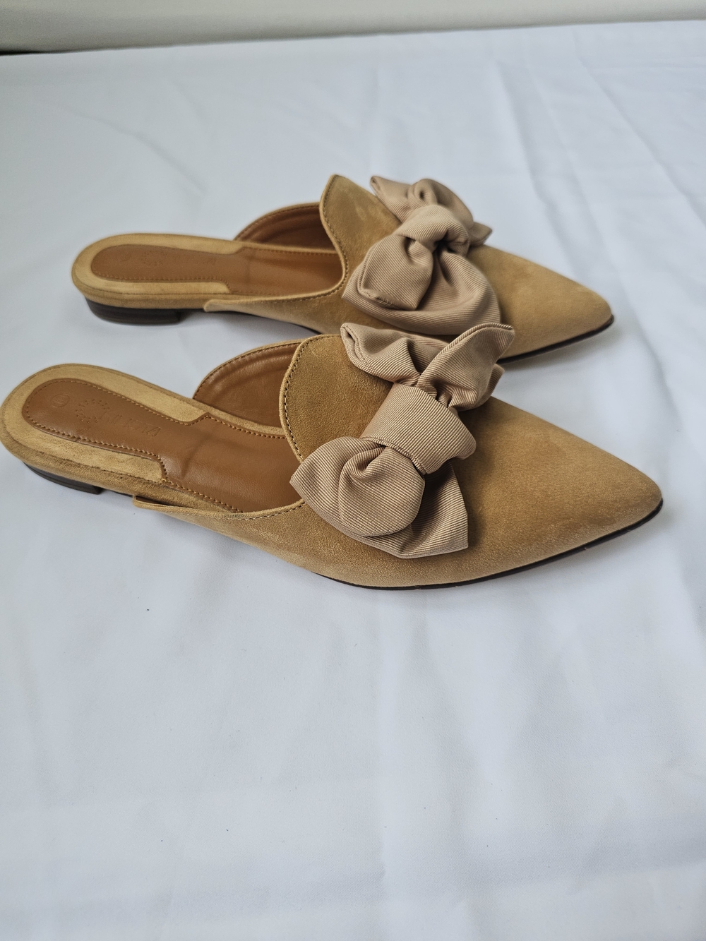 Rilista Khaki Suede Pointed Toe Bow Mules - Size 10 - Picture 4 of 17